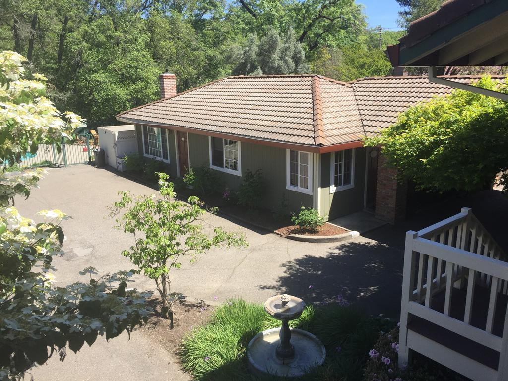 杰克伦敦小屋宾馆 格伦艾伦 外观 照片